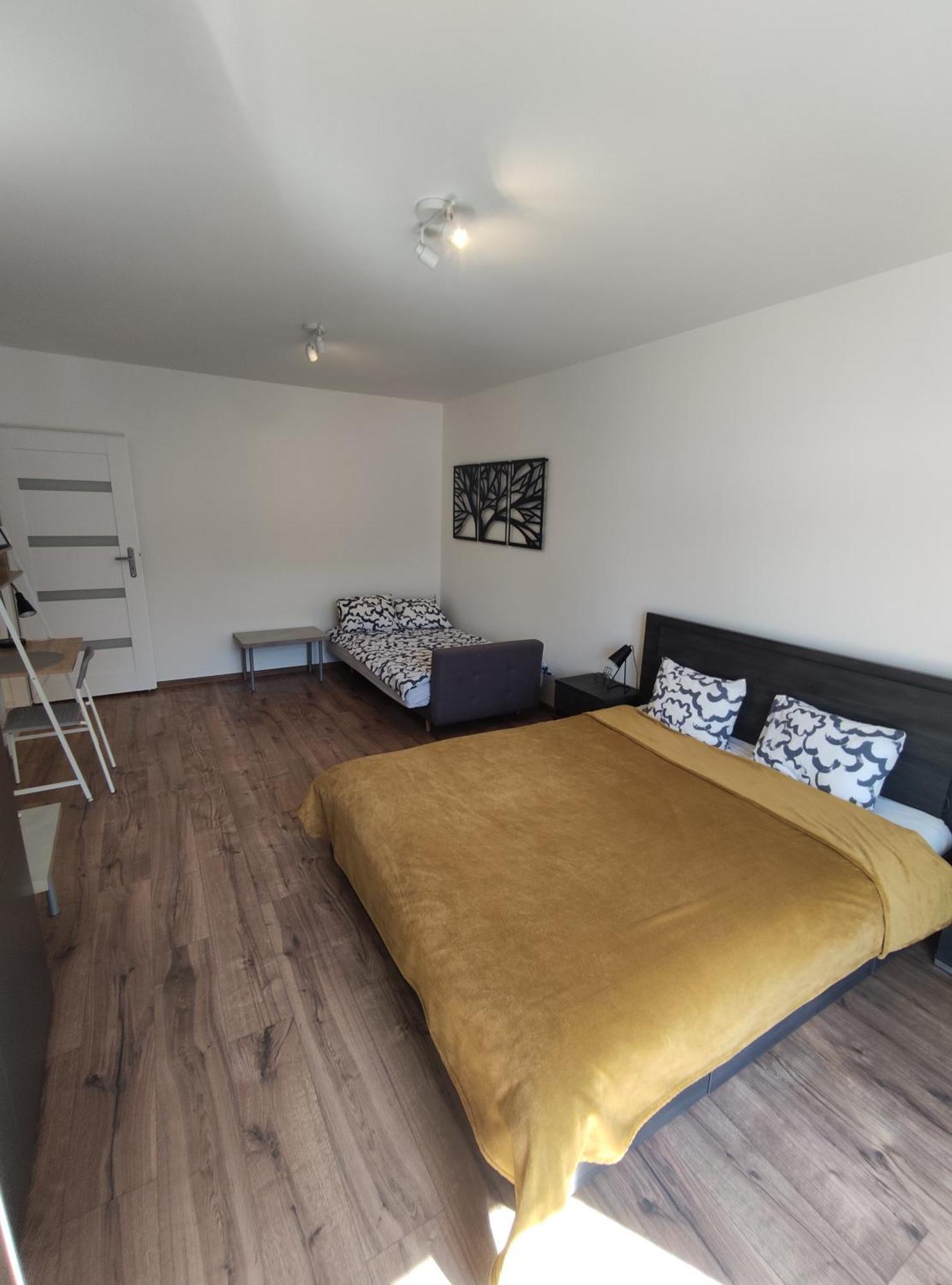 Wrzosowy Balkon Apartment Lodz (Lodz)